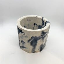 Load image into Gallery viewer, Jadeite | concrete pot
