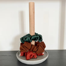 Load image into Gallery viewer, Scrunchie or paper towel holder
